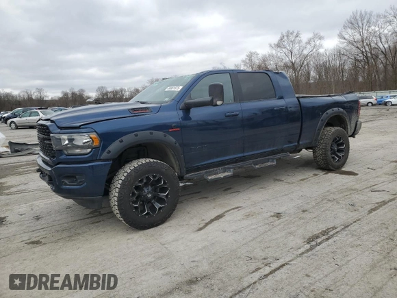 2022 Ram 2500 Big Horn z VIN 3C6UR5ML0NG381738, wystawiony jako Copart lot #49081975 z przebiegiem 19 806 mil mil oraz Szkoda całkowita • Salvage title. Historia ofert i sprzedaży dostępna na DreamBid. Obrazek 1.