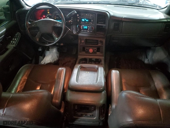 2006 Chevrolet Silverado 2500HD LT1 with VIN 1GCHK23D96F244758, listed as a Copart auction lot 46984405 with 216,021 mi miles and Clean Title. Bid and sale history available at carsss.com. Image 8.