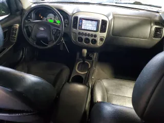 2007 Ford Escape Limited with VIN 1FMCU941X7KB98847, listed as a Copart auction lot 84756474 with 217,576 mi miles and Salvage Title. Bid and sale history available at carsss.com. Image 8.