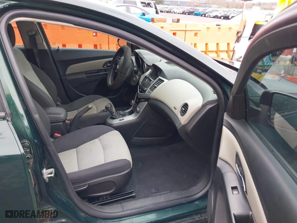 2014 Chevrolet Cruze LS with VIN 1G1PB5SH4E7214490, listed as a IAAI auction lot 41745330 with 110,698 mi miles. Bid and sale history available at carsss.com. Image 5.