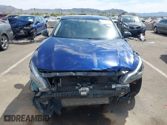 2019 Nissan Altima SR with VIN 1N4AL4CVXKC226595, listed as a IAAI auction lot 41895582 with 45,019 mi miles and . Bid and sale history available at carsss.com. Image 6.