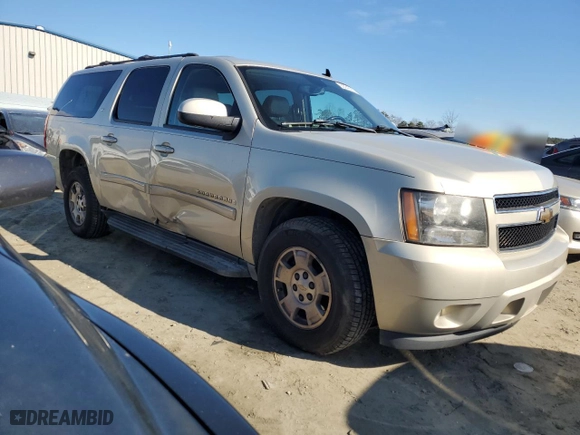 2007 Chevrolet Suburban LT with VIN 1GNFC16007R274939, listed as a Copart auction lot 88942865 with 240,905 mi miles and Salvage Title. Bid and sale history available at carsss.com. Image 4.