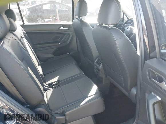 2020 Volkswagen Tiguan SE with VIN 3VV3B7AX0LM106561, listed as a IAAI auction lot 41712689 with 85,374 mi miles and . Bid and sale history available at DreamBid. Image 8.