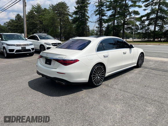 2021 Mercedes-Benz S 580 with VIN W1K6G7GB7MA021505, listed as a Copart auction lot 62408195 with 72,280 mi miles and Clean title. Bid and sale history available at DreamBid. Image 4.