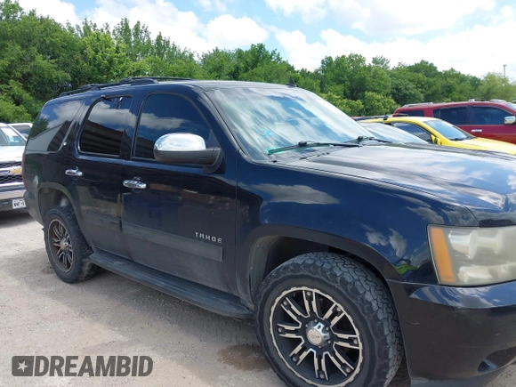 2010 Chevrolet Tahoe LT with VIN 1GNUCBE08AR289971, listed as a IAAI auction lot 42231031 with 247,601 mi miles and . Bid and sale history available at DreamBid. Image 13.