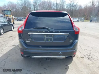 2014 Volvo XC60 3.0L R-Design Premier Plus with VIN YV4902DZXE2545921, listed as a IAAI auction lot 42026506 with 232,903 mi miles. Bid and sale history available at carsss.com. Image 17.