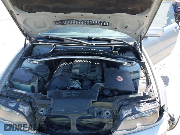 2001 BMW 3 Series 330Ci with VIN WBABS53431EV86967, listed as a IAAI auction lot 42017677 with 198,944 mi miles. Bid and sale history available at carsss.com. Image 10.