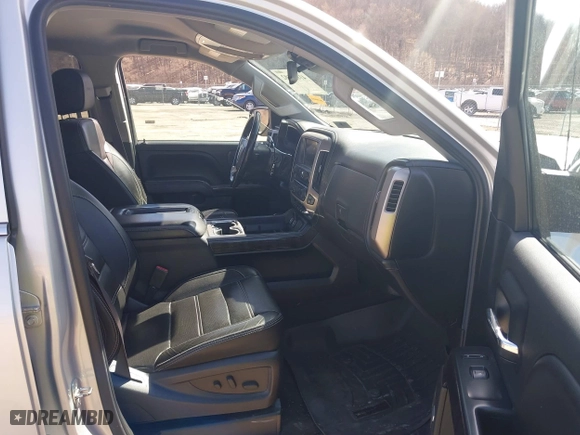 2015 GMC Sierra 2500HD Denali with VIN 1GT120EG3FF135791, listed as a IAAI auction lot 41854102 with 93,186 mi miles. Bid and sale history available at carsss.com. Image 5.