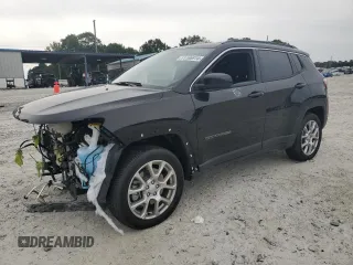 2023 Jeep Compass Latitude Lux с VIN 3C4NJDFN5PT533259, выставлен на аукционе Copart как лот 71166814 с пробегом 2 395 миль миль и Списание • Salvage title. История ставок и продаж доступна на DreamBid. Изображение 1.