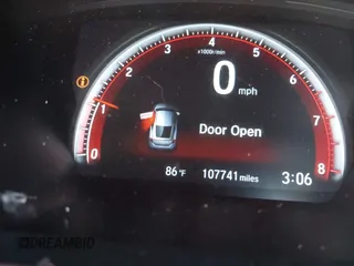 2018 Honda Civic Si Coupe with VIN 2HGFC3A59JH757829, listed as a IAAI auction lot 41509057 with 107,741 mi miles. Bid and sale history available at carsss.com. Image 16.