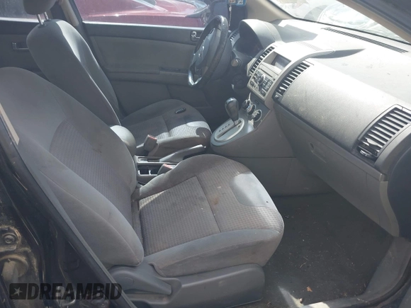 2008 Nissan Sentra S z VIN 3N1AB61E98L664990, wystawiony jako IAAI lot #42512972 z przebiegiem 167 601 mil mil oraz . Historia ofert i sprzedaży dostępna na DreamBid. Obrazek 5.