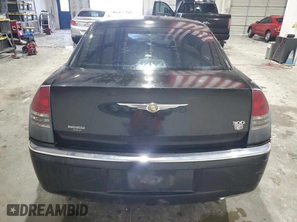 2006 Chrysler 300 C z VIN 2C3KA63H36H290155, wystawiony jako Copart lot #55321415 z przebiegiem Nie podano mil oraz Czysty tytuł • Clean title. Historia ofert i sprzedaży dostępna na DreamBid. Obrazek 6.