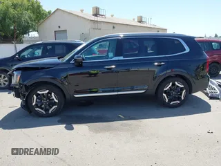 2025 Kia Telluride S with VIN 5XYP64GC4SG623557, listed as a IAAI auction lot 42385589 with 1,538 mi miles and . Bid and sale history available at DreamBid. Image 15.