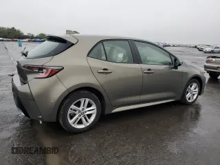 2020 Toyota Corolla Hatchback SE with VIN JTND4RBE0L3082765, listed as a Copart auction lot 73019994 with 11,035 mi miles and Salvage Title. Bid and sale history available at carsss.com. Image 3.