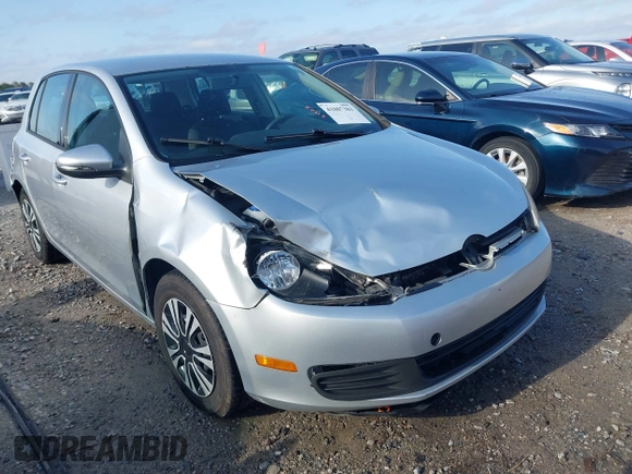 2011 Volkswagen Golf z VIN WVWDA7AJ7BW240211, wystawiony jako IAAI lot #41807381 z przebiegiem 220 246 mil mil oraz . Historia ofert i sprzedaży dostępna na DreamBid. Obrazek 6.