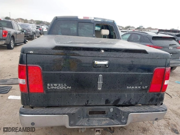 2006 Lincoln Mark LT with VIN 5LTPW16546FJ05584, listed as a IAAI auction lot 41615080 with NaN miles. Bid and sale history available at carsss.com. Image 16.