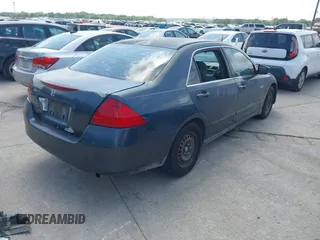 2006 Honda Accord LX with VIN 3HGCM56486G700430, listed as a IAAI auction lot 42763109 with 365,363 mi miles and . Bid and sale history available at DreamBid. Image 4.