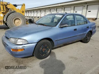 1996 Geo Prizm LSi z VIN 1Y1SK5262TZ041811, wystawiony jako Copart lot #56417875 z przebiegiem 185 771 mil mil oraz Tytuł czysty. Historia ofert i sprzedaży dostępna na DreamBid. Obrazek 1.