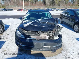 2018 Volkswagen Golf SportWagen S with VIN 3VW117AU6JM753197, listed as a IAAI auction lot 41328991 with 142,476 mi miles. Bid and sale history available at carsss.com. Image 12.