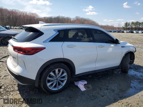 2020 Infiniti QX50 Luxe z VIN 3PCAJ5M30LF113018, wystawiony jako Copart lot #50584085 z przebiegiem 54 809 mil mil oraz Szkody całkowita. Historia ofert i sprzedaży dostępna na DreamBid. Obrazek 3.