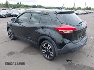 2019 Nissan Kicks SV with VIN 3N1CP5CU5KL543681, listed as a IAAI auction lot 42328297 with 35,736 mi miles and . Bid and sale history available at DreamBid. Image 3.