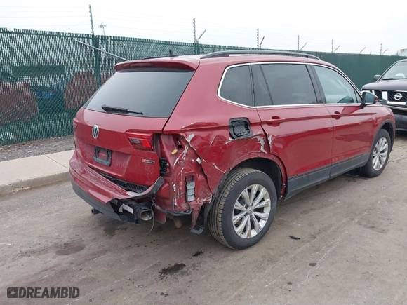 2019 Volkswagen Tiguan SE with VIN 3VV2B7AX3KM044275, listed as a IAAI auction lot 41555655 with 56,501 mi miles. Bid and sale history available at carsss.com. Image 6.
