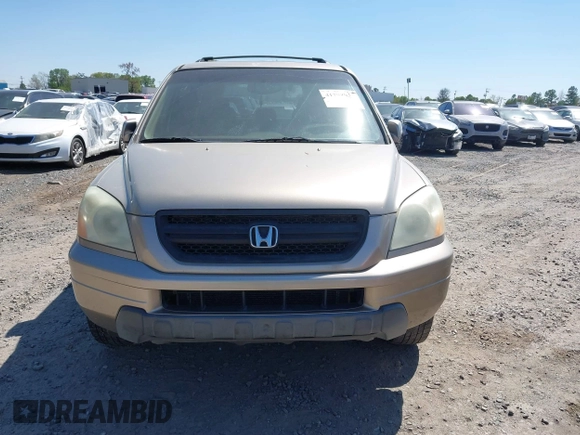 2005 Honda Pilot EX-L with VIN 5FNYF18545B052618, listed as a IAAI auction lot 41798972 with 250,118 mi miles. Bid and sale history available at carsss.com. Image 12.