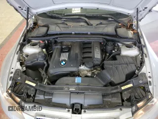 2007 BMW 3 Series 328i z VIN WBAWB33597PU87646, wystawiony jako Copart lot #66590034 z przebiegiem 140 275 mil mil oraz Nie do naprawy. Historia ofert i sprzedaży dostępna na DreamBid. Obrazek 12.