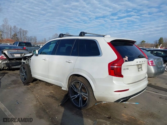 2016 Volvo XC90 T6 R-Design with VIN YV4A22PM4G1039565, listed as a IAAI auction lot 41485869 with 147,163 mi miles. Bid and sale history available at carsss.com. Image 3.