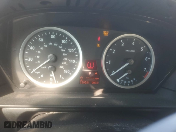 2007 BMW 5 Series 530xi with VIN WBANF73527CU28369, listed as a Copart auction lot 88037485 with 220,281 mi miles and Salvage Title. Bid and sale history available at carsss.com. Image 9.