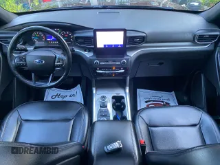2020 Ford Explorer XLT z VIN 1FMSK8DHXLGA13413, wystawiony jako Copart lot #58803685 z przebiegiem 107 525 mil mil oraz Tytuł czysty. Historia ofert i sprzedaży dostępna na DreamBid. Obrazek 9.