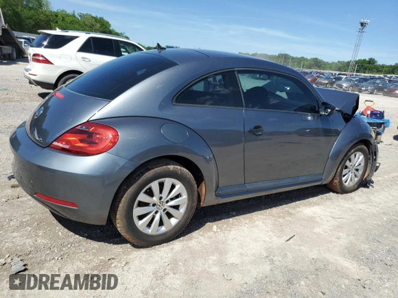 2014 Volkswagen Beetle Entry z VIN 3VWF17AT0EM658329, wystawiony jako Copart lot #55049025 z przebiegiem Nie podano mil oraz Szkoda całkowita • Salvage title. Historia ofert i sprzedaży dostępna na DreamBid. Obrazek 3.