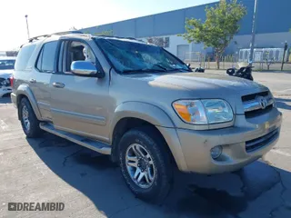 2007 Toyota Sequoia Limited with VIN 5TDBT48A77S279703, listed as a IAAI auction lot 41411764 with 320,126 mi miles. Bid and sale history available at carsss.com. Image 1.