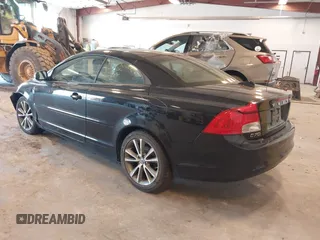 2012 Volvo C70 T5 с VIN YV1672MC7CJ123101, выставлен на аукционе IAAI как лот 42226954 с пробегом 91 870 миль миль и . История ставок и продаж доступна на DreamBid. Изображение 3.