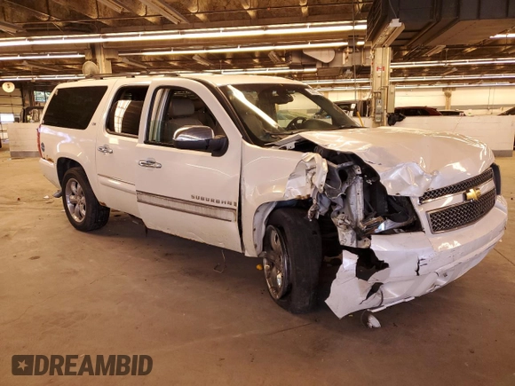 2008 Chevrolet Suburban LTZ with VIN 1GNFK16338R181086, listed as a Copart auction lot 78103044 with 261,931 mi miles and Salvage Title. Bid and sale history available at carsss.com. Image 4.