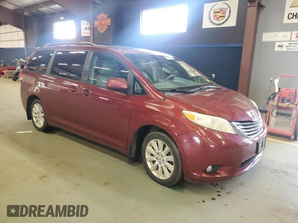 2011 Toyota Sienna XLE with VIN 5TDDK3DCXBS021858, listed as a Copart auction lot 52553825 with 198,742 mi miles and Clean Title. Bid and sale history available at carsss.com. Image 4.