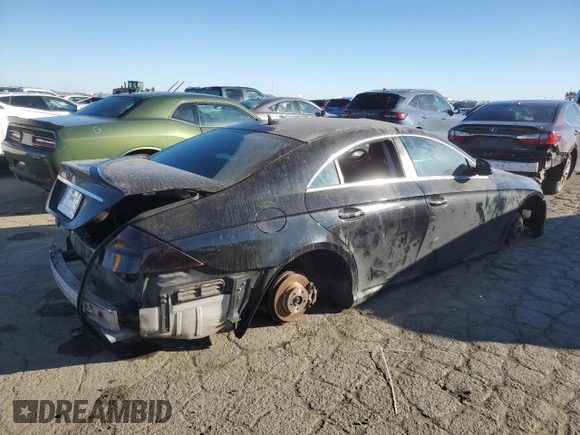 2007 Mercedes-Benz CLS 550 z VIN WDDDJ72X37A099442, wystawiony jako Copart lot #89366905 z przebiegiem Nie podano mil oraz Nie do naprawy • Non repairable. Historia ofert i sprzedaży dostępna na DreamBid. Obrazek 3.