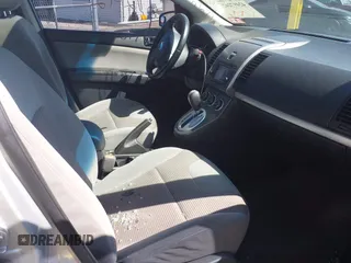 2012 Nissan Sentra S z VIN 3N1AB6AP2CL691877, wystawiony jako IAAI lot #42497242 z przebiegiem 188 160 mil mil oraz . Historia ofert i sprzedaży dostępna na DreamBid. Obrazek 5.