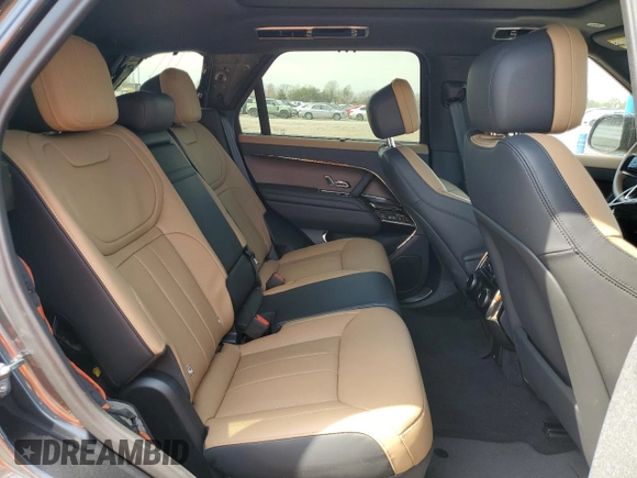 2024 Land Rover Range Rover Sport Dynamic SE with VIN SAL1L9FU2RA411720, listed as a Copart auction lot 50358925 with 10,425 mi miles and Salvage title. Bid and sale history available at DreamBid. Image 10.