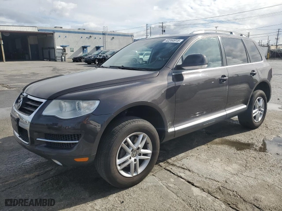 2009 Volkswagen Touareg 2 VR6 with VIN WVGBE77L49D023642, listed as a Copart auction lot 42244915 with NaN miles and Clean Title. Bid and sale history available at carsss.com. Image 1.