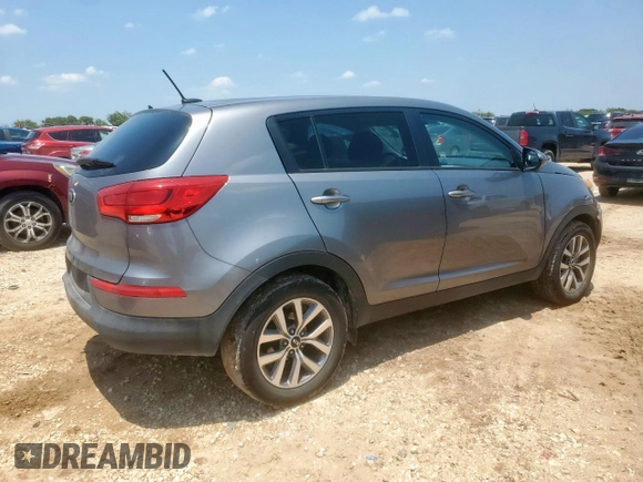 2015 Kia Sportage LX z VIN KNDPB3AC3F7762743, wystawiony jako Copart lot #58206525 z przebiegiem 108 904 mil mil oraz Szkoda całkowita • Salvage title. Historia ofert i sprzedaży dostępna na DreamBid. Obrazek 3.