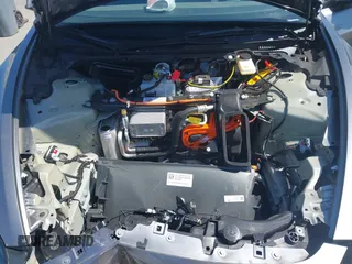 2025 Tesla Model 3 Long Range z VIN 5YJ3E1EB9SF873801, wystawiony jako IAAI lot #42141255 z przebiegiem 1612 mil mil oraz . Historia ofert i sprzedaży dostępna na DreamBid. Obrazek 10.
