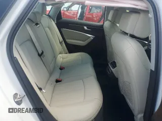 2024 Audi A6 Premium z VIN WAUD3BF27RN037993, wystawiony jako Copart lot #53230365 z przebiegiem 5 275 mil mil oraz Szkoda całkowita • Salvage title. Historia ofert i sprzedaży dostępna na DreamBid. Obrazek 10.