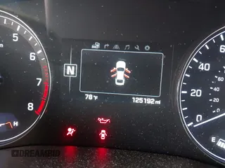 2017 Genesis G80 3.8L z VIN KMHGN4JE4HU171285, wystawiony jako IAAI lot #42197648 z przebiegiem 125 192 mil mil oraz . Historia ofert i sprzedaży dostępna na DreamBid. Obrazek 14.