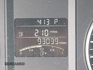 2014 Volkswagen Jetta SE z VIN 3VWD17AJ9EM298175, wystawiony jako IAAI lot #42084756 z przebiegiem 93 039 mil mil oraz . Historia ofert i sprzedaży dostępna na DreamBid. Obrazek 14.