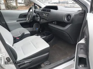 2014 Toyota Prius One with VIN JTDKDTB33E1067408, listed as a IAAI auction lot 41573895 with 245,383 mi miles and . Bid and sale history available at DreamBid. Image 5.