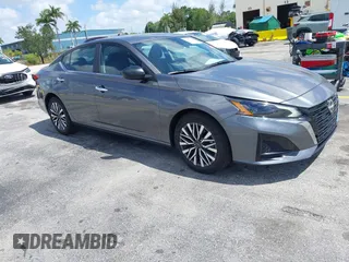 2025 Nissan Altima SV with VIN 1N4BL4DV4SN341393, listed as a IAAI auction lot 42099113 with 5,275 mi miles. Bid and sale history available at carsss.com. Image 1.