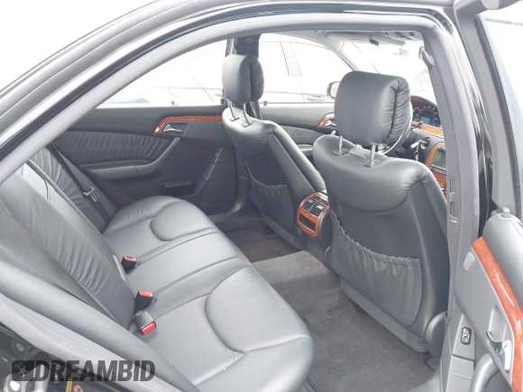 2002 Mercedes-Benz S-Class 4.3L with VIN WDBNG70JX2A298541, listed as a IAAI auction lot 41757586 with 98,305 mi miles. Bid and sale history available at carsss.com. Image 8.