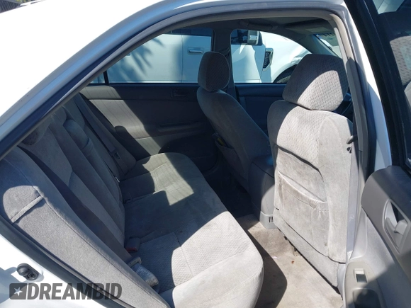 2004 Toyota Camry LE with VIN 4T1BE32KX4U284600, listed as a IAAI auction lot 41855214 with 116,758 mi miles. Bid and sale history available at carsss.com. Image 8.