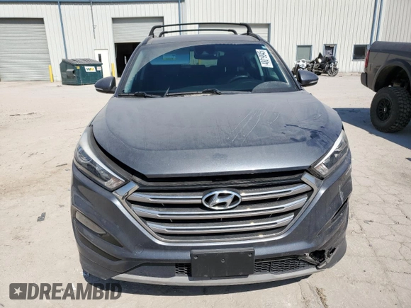2017 Hyundai Tucson Limited z VIN KM8J3CA27HU370309, wystawiony jako Copart lot #48819045 z przebiegiem 75 227 mil mil oraz Szkoda całkowita • Salvage title. Historia ofert i sprzedaży dostępna na DreamBid. Obrazek 5.